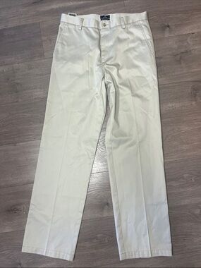 Dockers Men's Light Cream Chinos